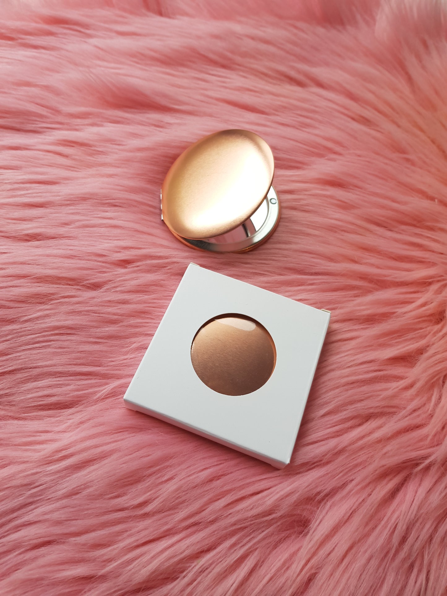 Compact mirrors