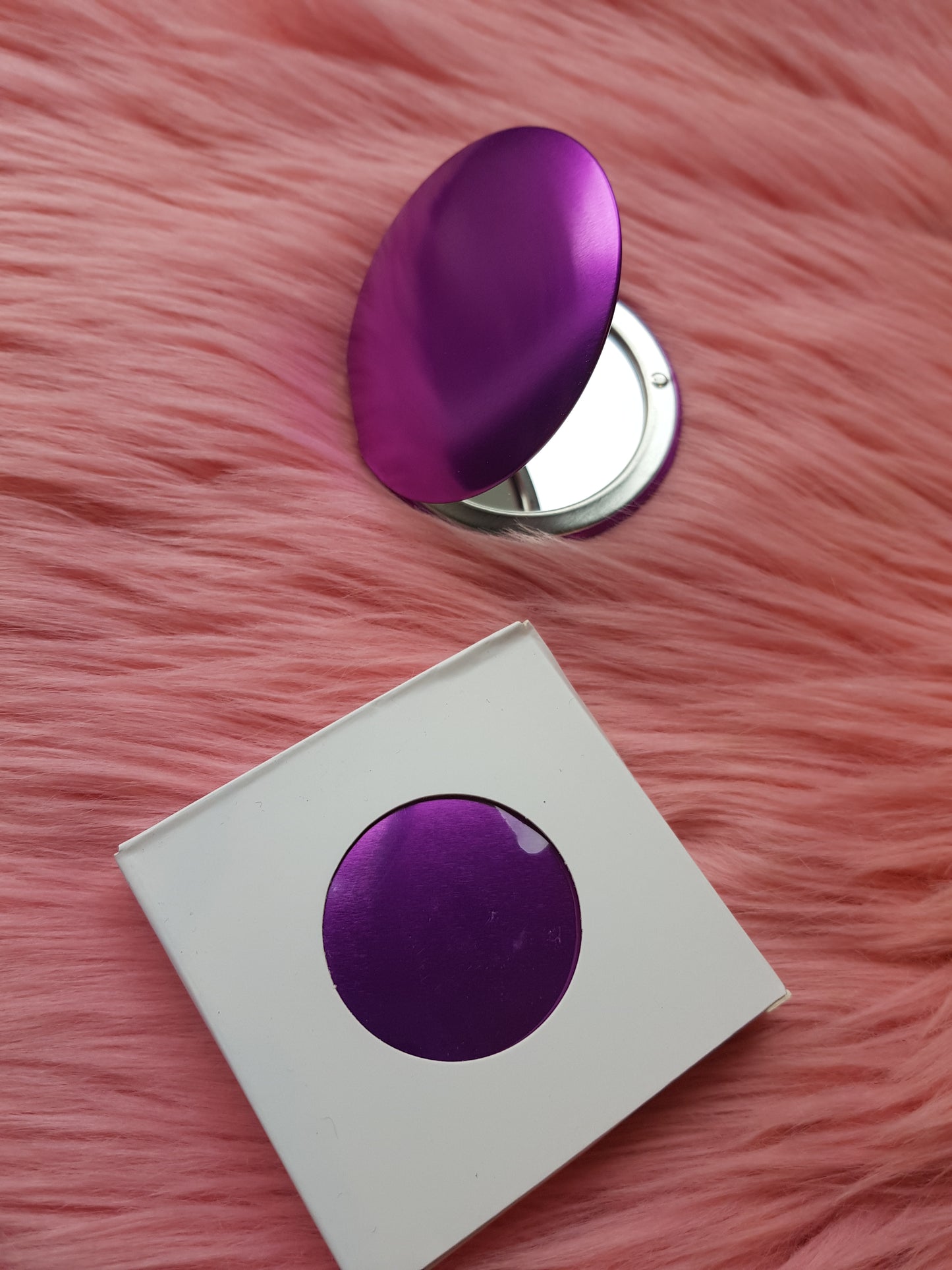 Compact mirrors