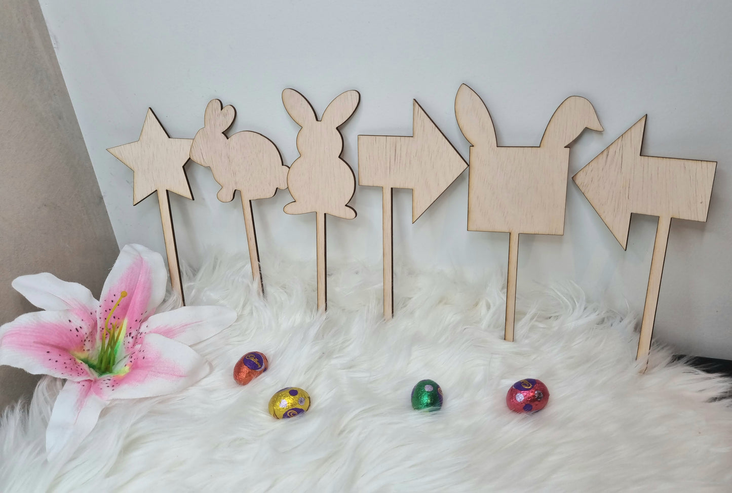 Easter Egg Hunt Signs • Blank Shapes • Set of 6