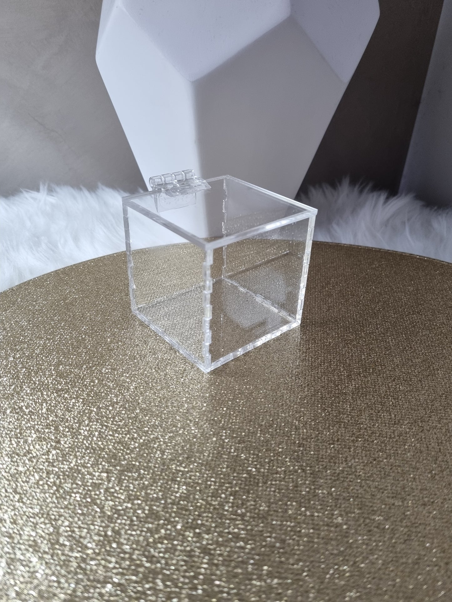 Acrylic cube box